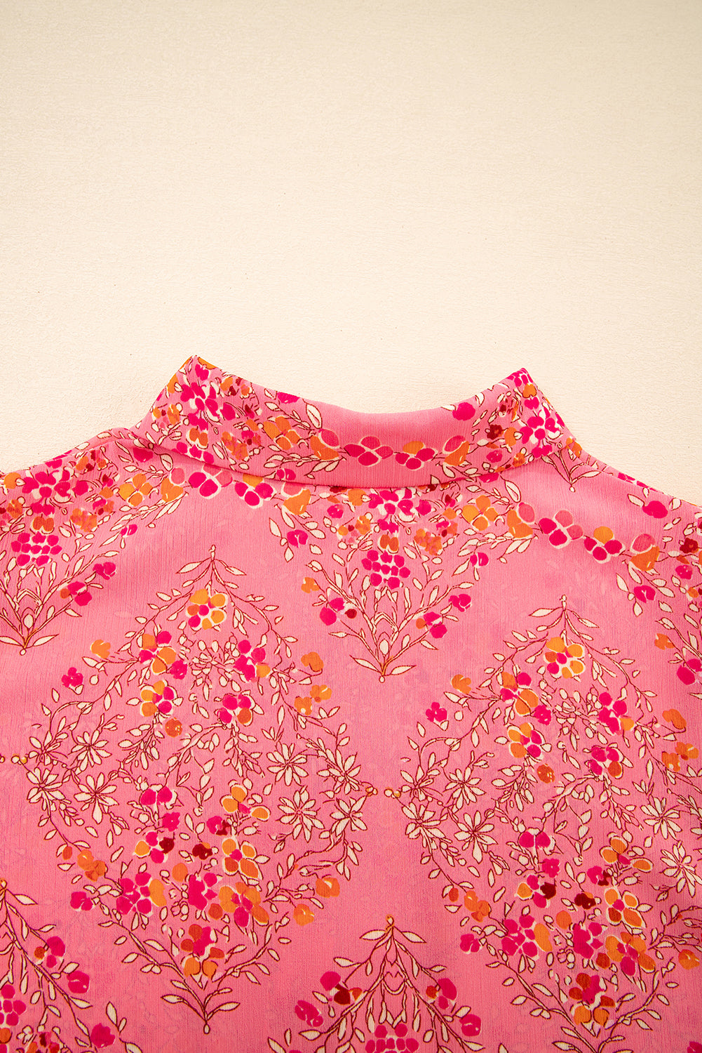 Camisa suelta de manga corta ancha con estampado floral rosa roja