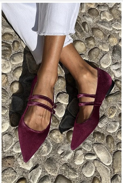 Women's Pointed-Toe Buckle Flats