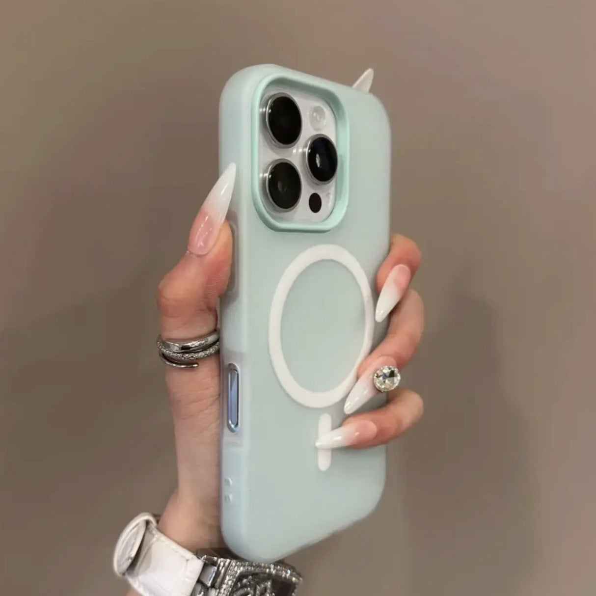 Magnetic Phone Case Skin-feel Minimalist