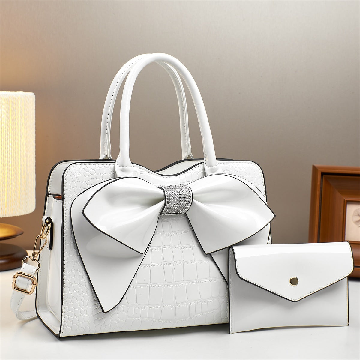 Fashionable Crocodile-Print Bow Bucket Bag Patent Leather Glossy Crossbody Bag