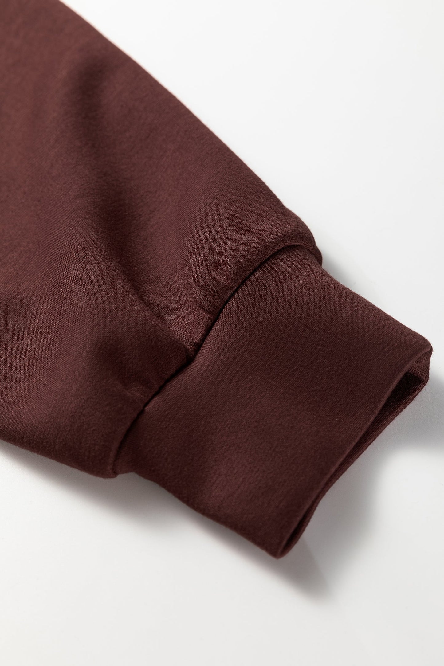 Conjunto de 2 piezas de Sudadera Corta con Capucha, Cordón, Botones y Jogger color café de achicoria
