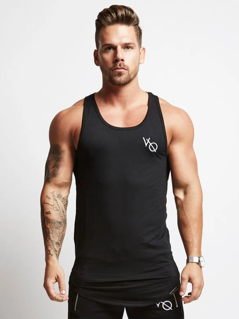 Camiseta sin mangas de cuello redondo y espalda deportiva para hombre