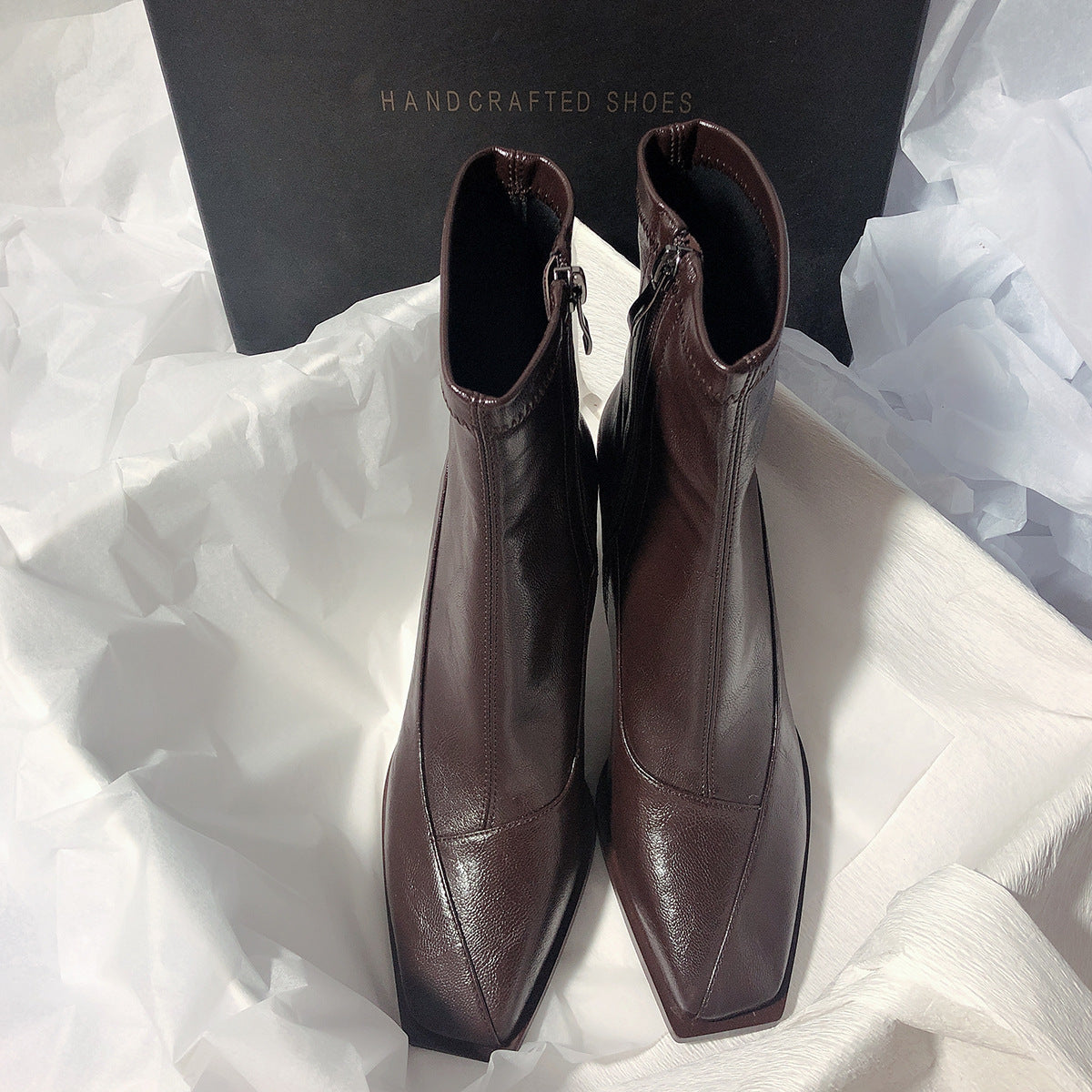 Niche Elegant Short Boots With A Chunky Heel For Women