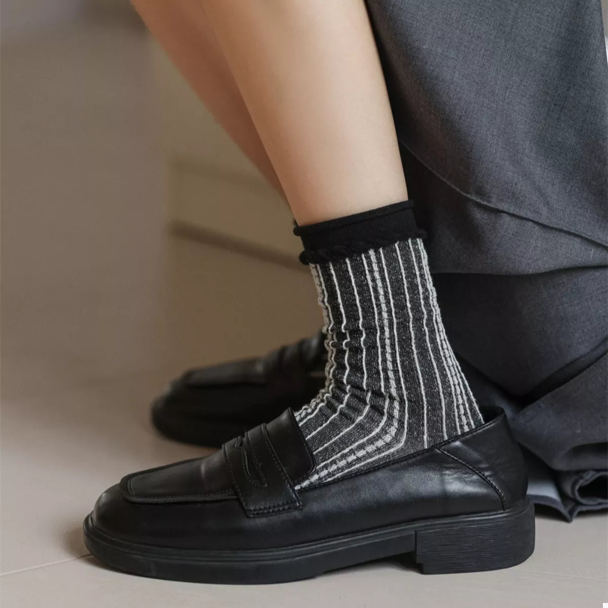Two-Tone Cotton Knit Crew Socks