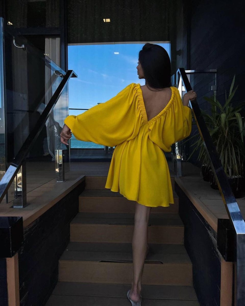 Fashionable V-neck Lantern Sleeve Dress for Women