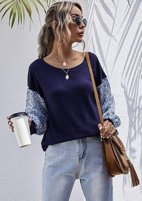 Suéter con estampado floral de dos tonos