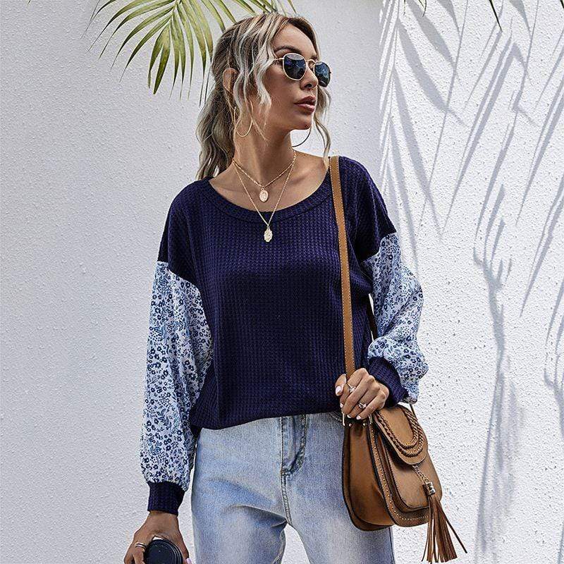 Suéter con estampado floral de dos tonos