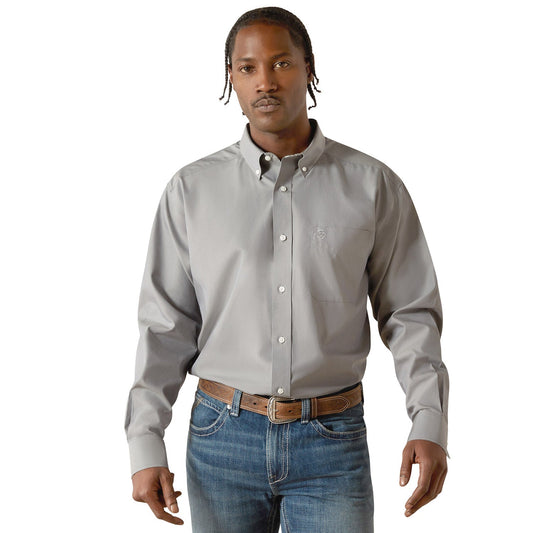 Camisa Ariat de manga larga para hombre, corte clásico, sin arrugas