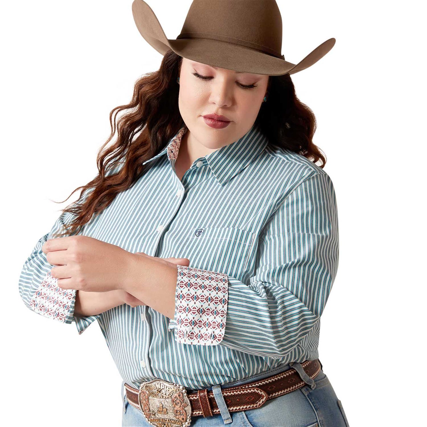 Ariat Women's Kirby Wrinkle-Free Long Sleeve Shirt – Figure-Flattering, Equestrian Performance Top