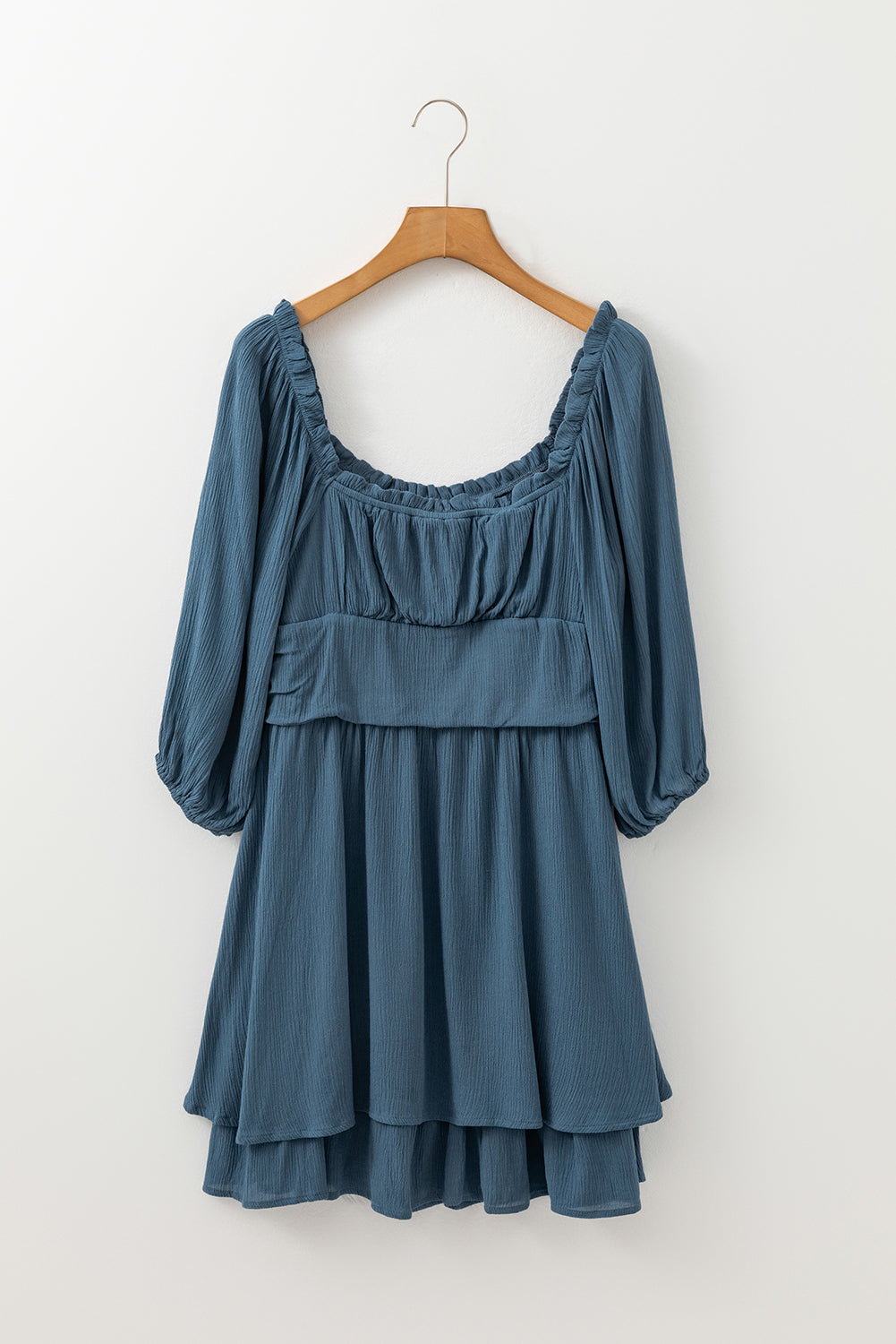 Minivestido Real Teal con cuello con volantes, manga tres cuartos y fruncido a capas