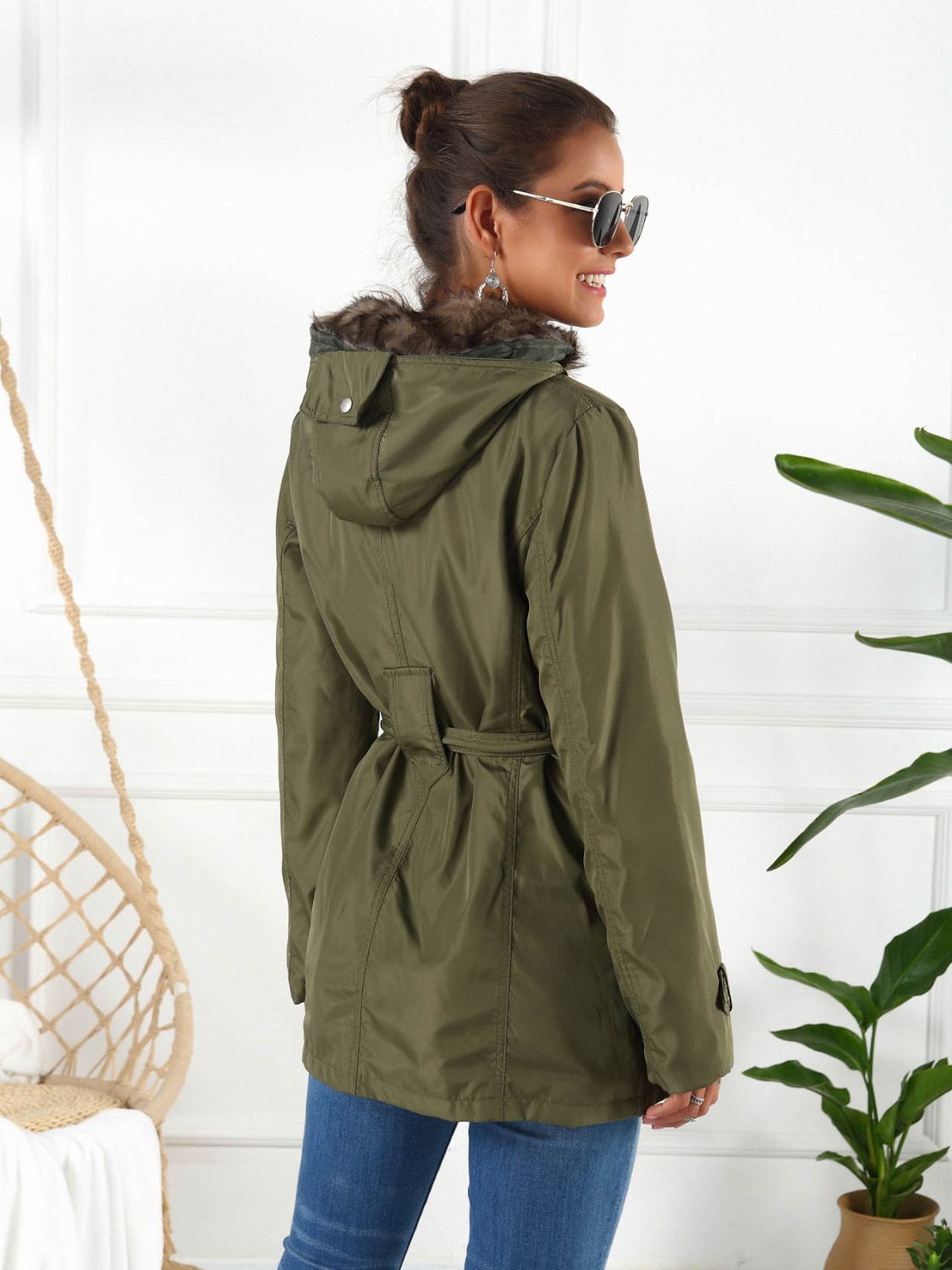 Chaqueta con capucha Ivy Lane de talla grande con forro desmontable (tres formas de uso)