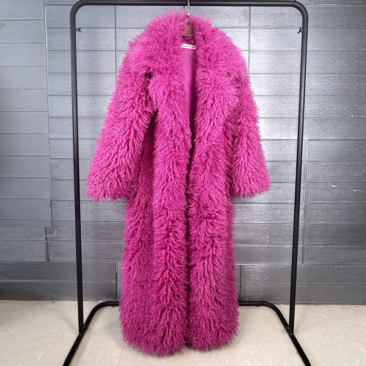 Womens Elongated Wool Coat With A Tailored Lapel