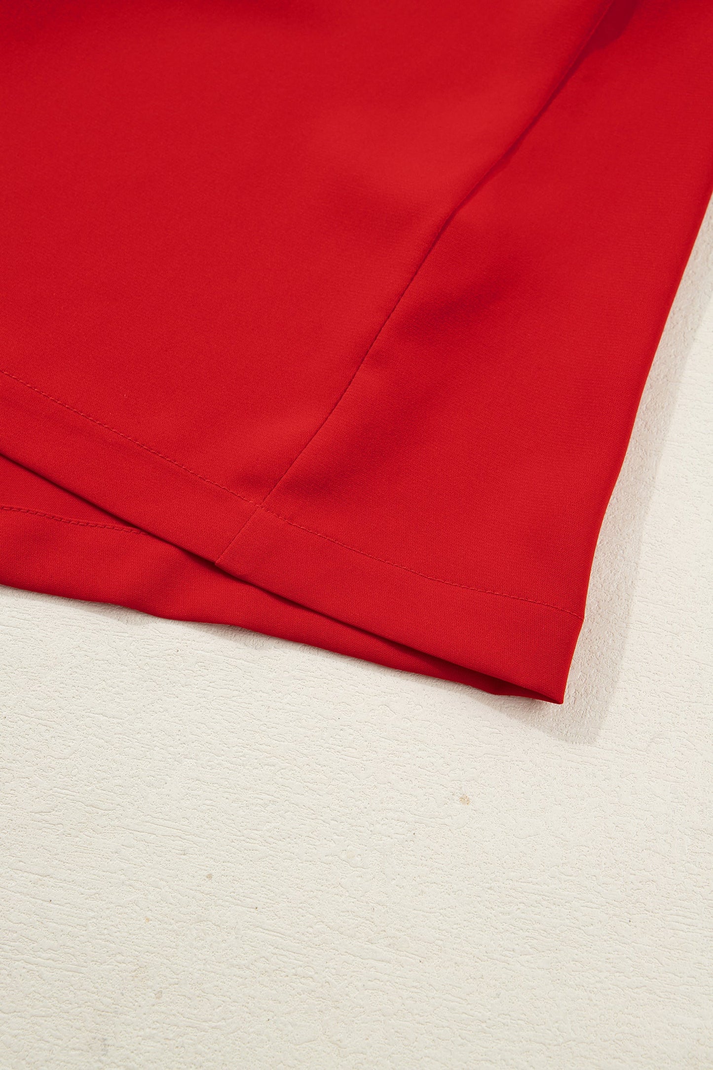 Conjunto de pijama de 2 piezas de raso corto con lazo de cinta en contraste rojo fuego