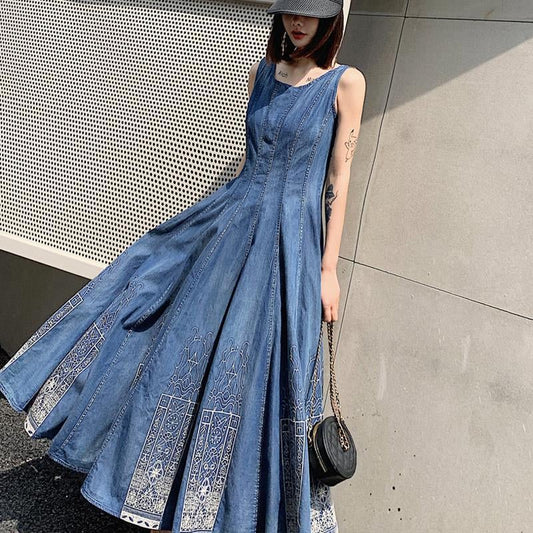 Sleeveless Summer Denim Dress with Thin Embroidery
