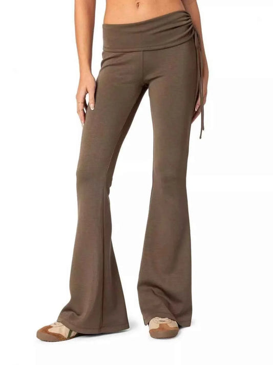 Pantalones acampanados de tiro alto