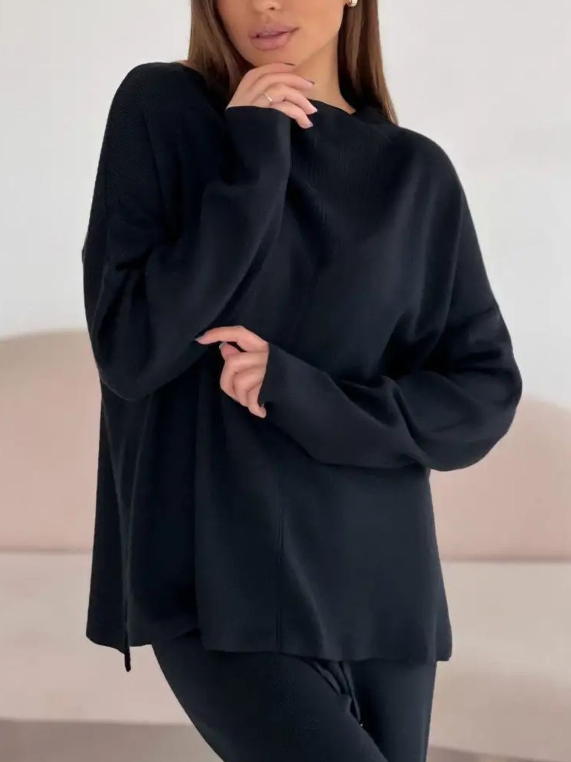 Conjunto de suéter de top de cuello simulado con aberturas y pantalón