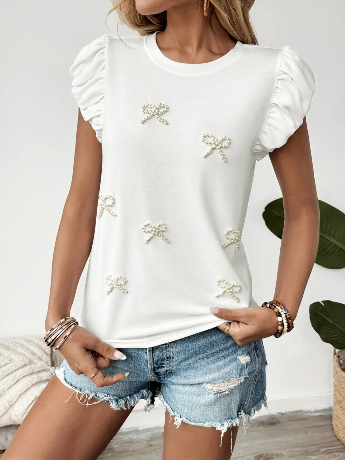 Pearl Bow Puff Sleeve T-Shirt