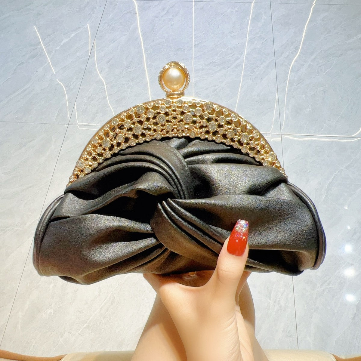 Diamond-embedded Socialite Clutch Mini Travel Bag