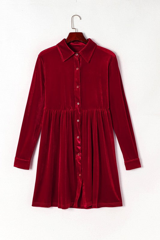 Vestido de terciopelo con botones, manga larga y volantes