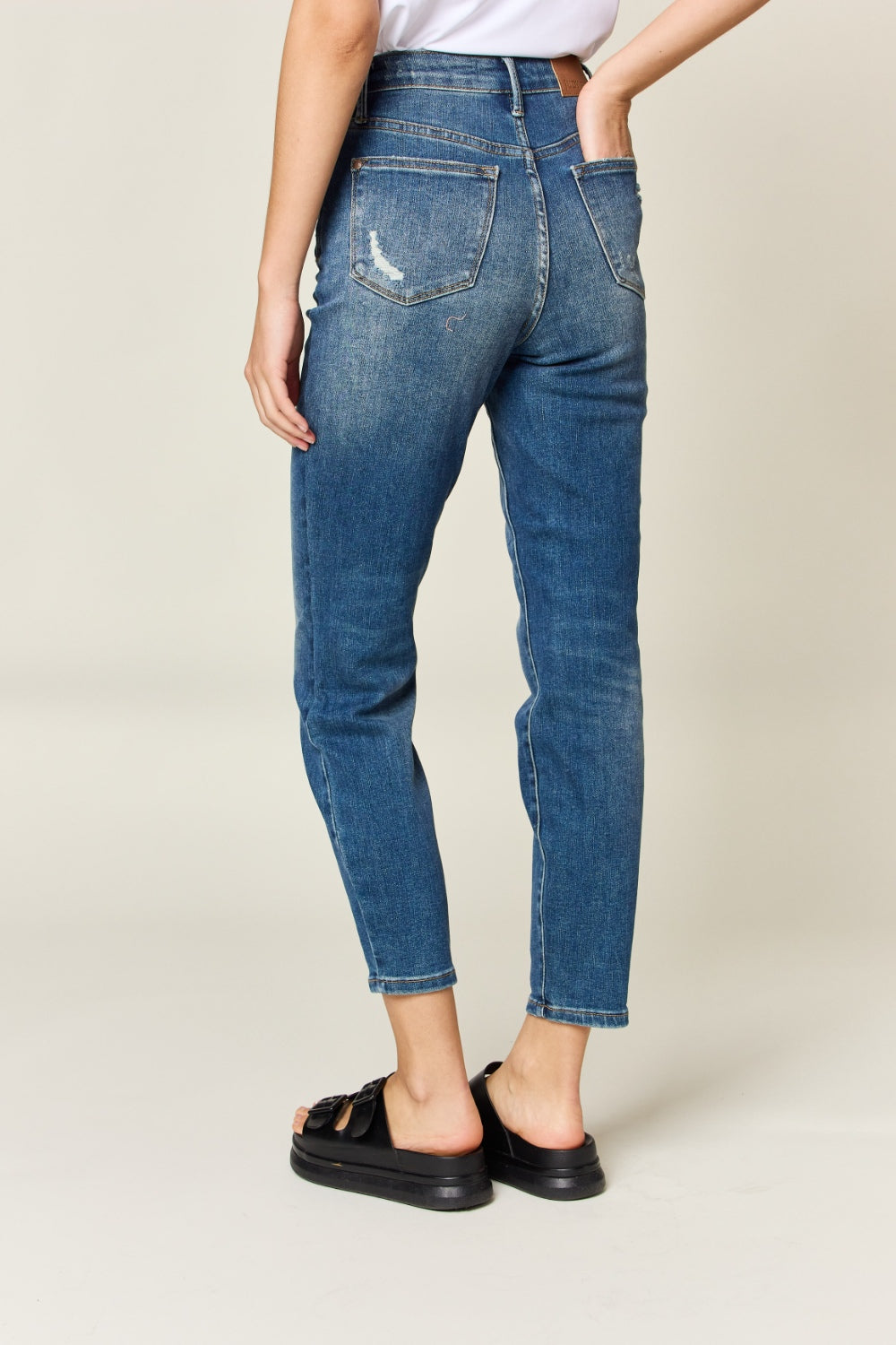 Jeans ajustados de tiro alto con control de abdomen Judy Blue Full Size