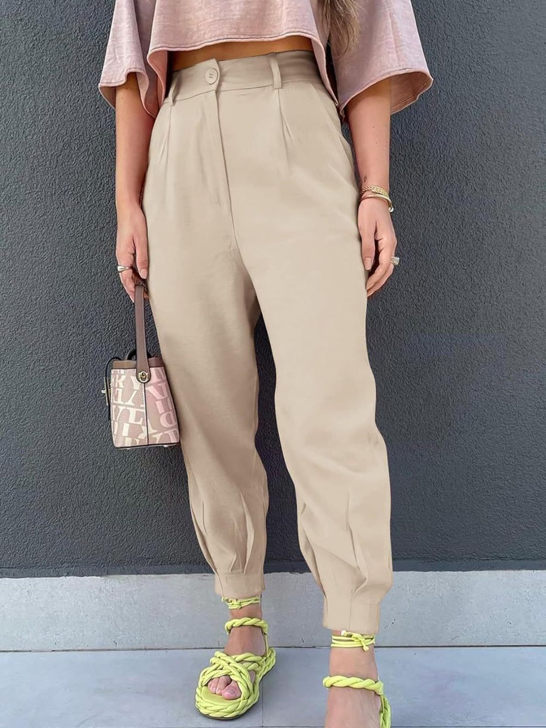 Pantalones cropped de talle alto