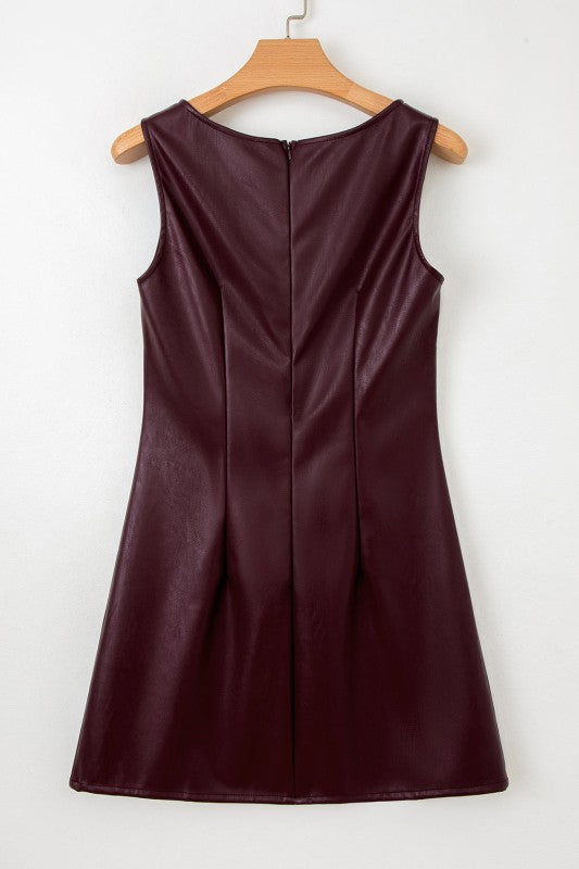 Minivestido sin mangas de cuero vegano