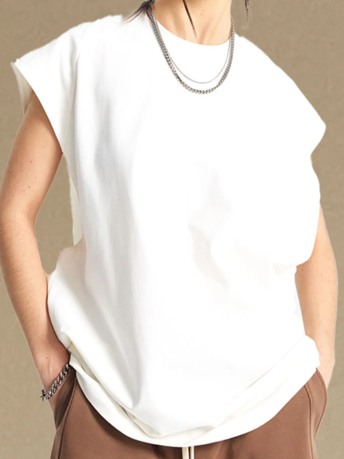 Camiseta sin mangas de cuello redondo para hombre