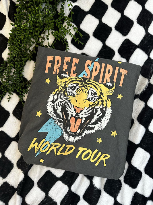 Camiseta gráfica de la gira mundial Free Spirit