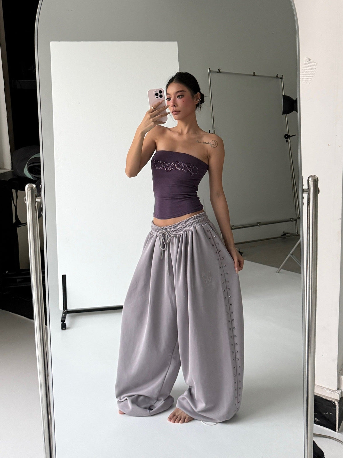 American-style Studded Embroidery Sweatpants
