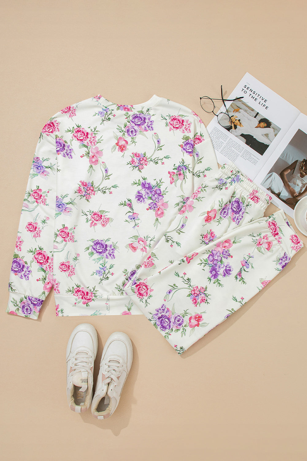 Conjunto de pantalón largo con cordón y sudadera con estampado floral de albaricoque