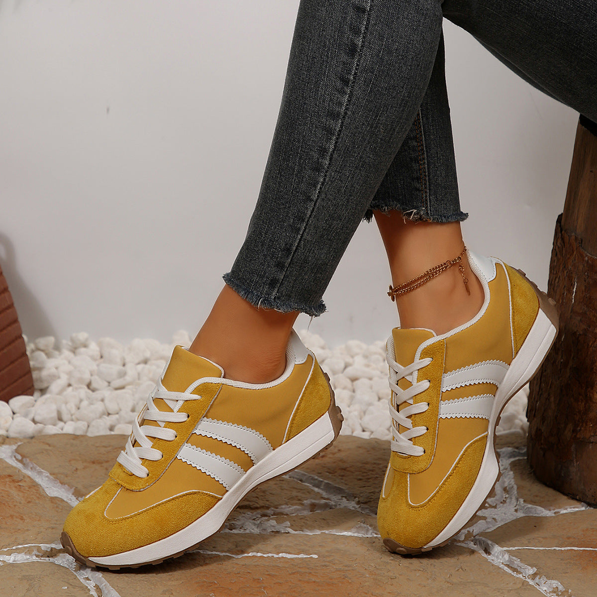 Women's Retro Chunky-soled Casual Sneakers