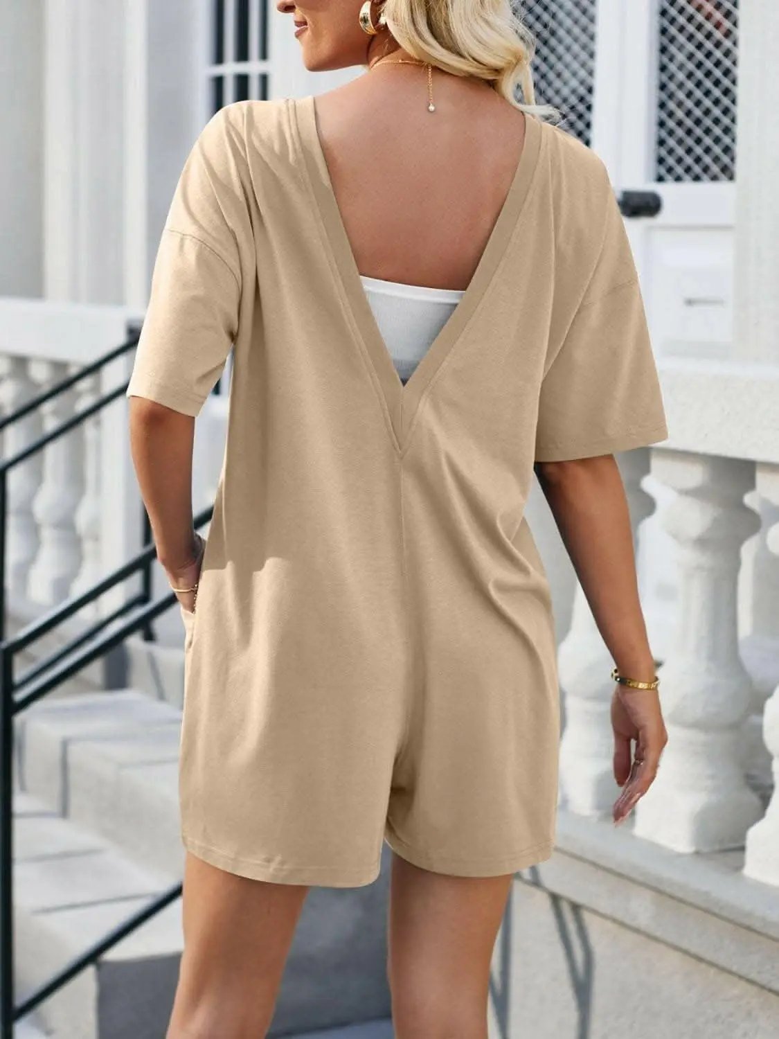 T-Shirts Trendsi just arrived - Chic backless romper with pockets