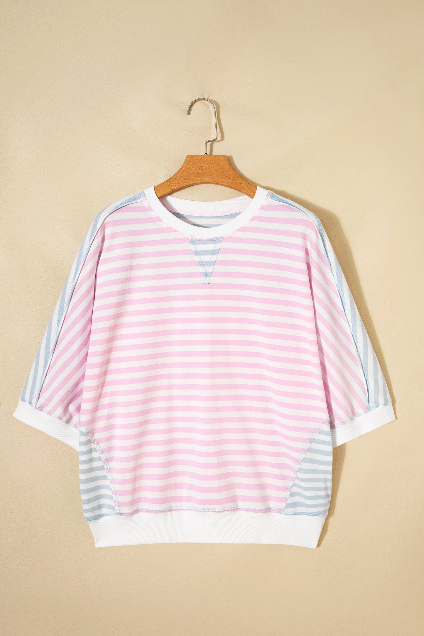 Camiseta informal de rayas con manga dolman oversize y retales