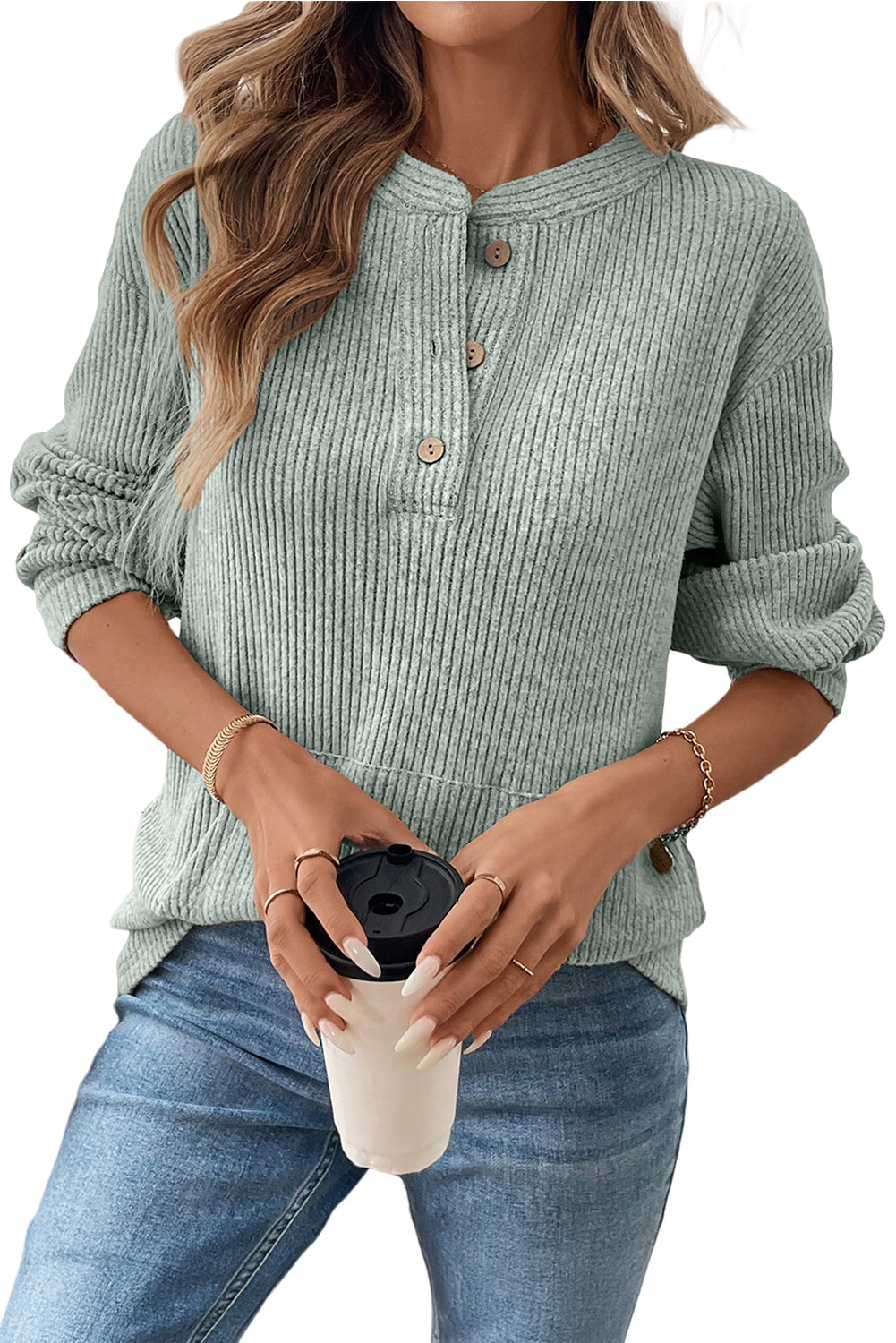 Top de punto Henley Clearly Aqua con textura acanalada y hombros caídos