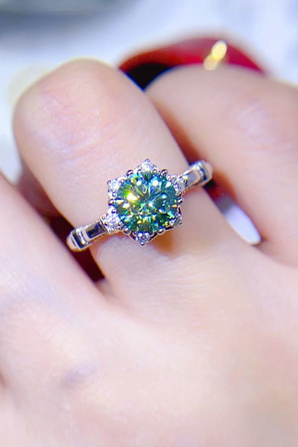 Anillo de Plata de Ley 925 con Moissanita de 1 Quilate