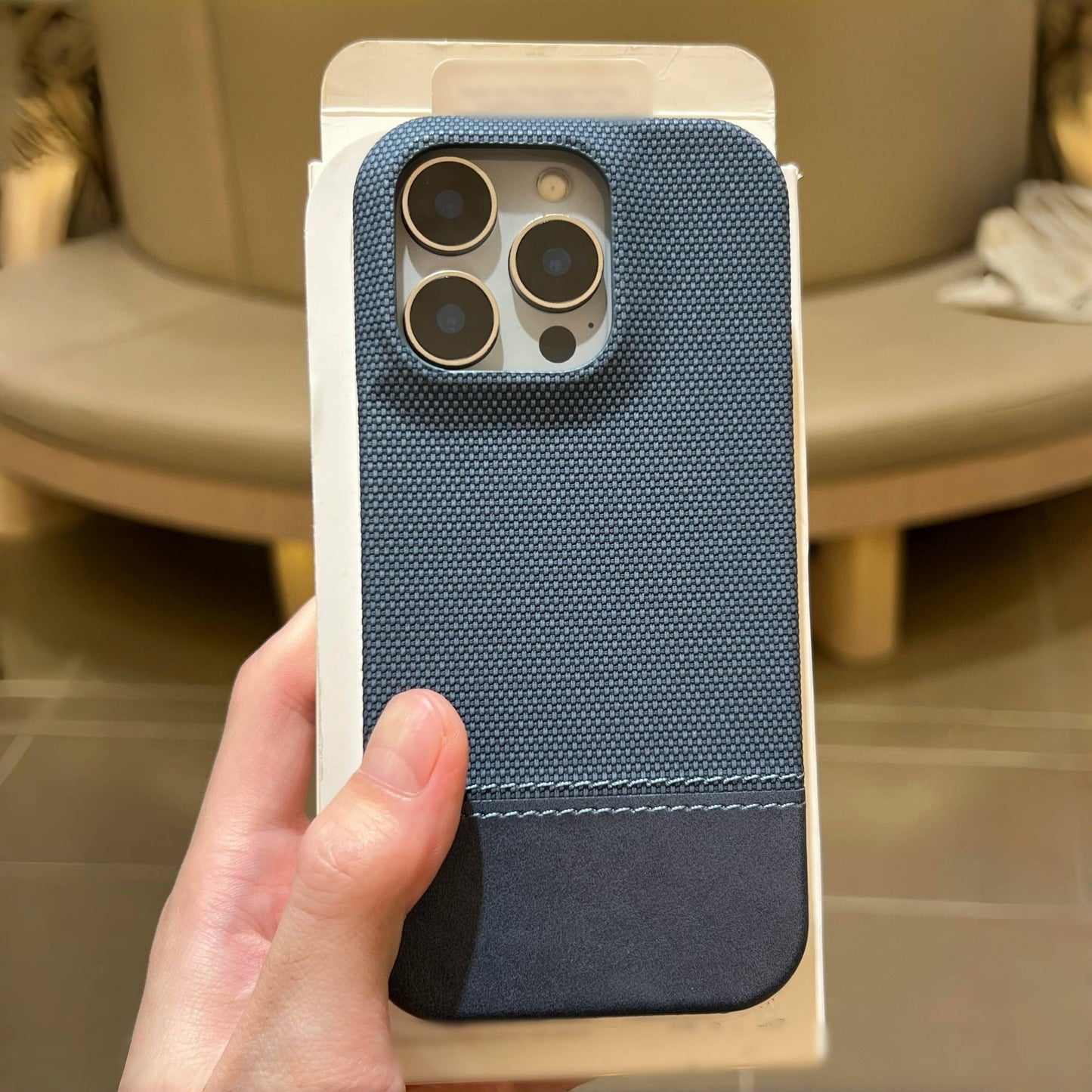 Smartphone Case In Vegan Leather With A Woven Texture And Magnetic Attachment