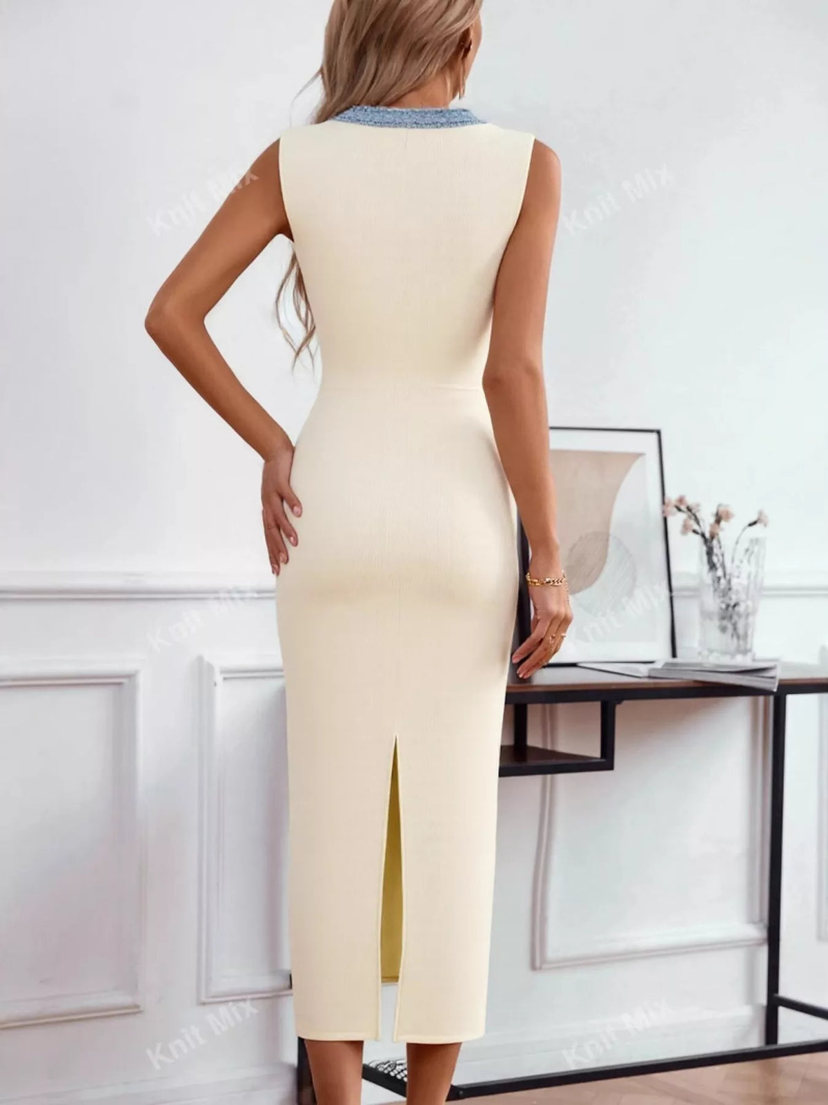 Slit Contrast Notched Sleeveless Dress