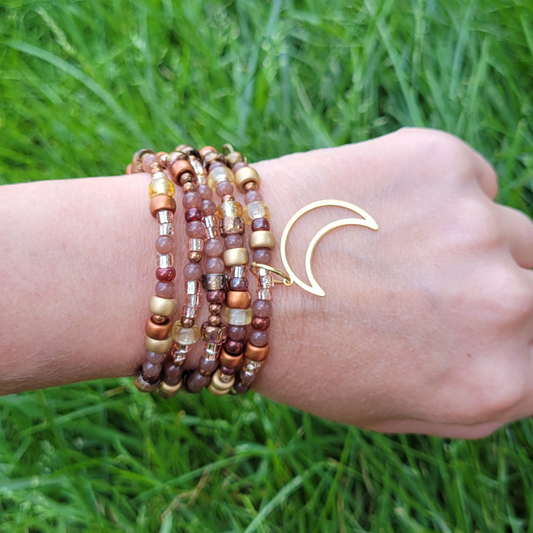 Pulsera Envolvente Bohemia con Dije de Luna