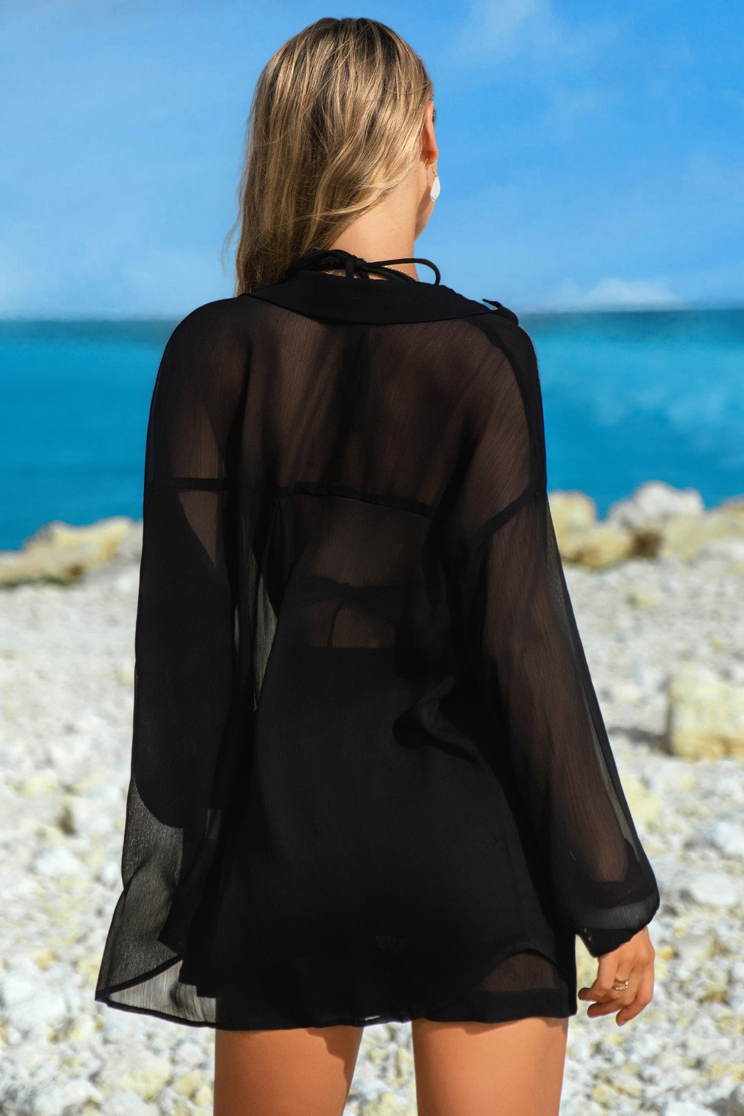 Camisa tipo túnica transparente negra Pantalones cortos con cordón Cubrebaños de 2 piezas
