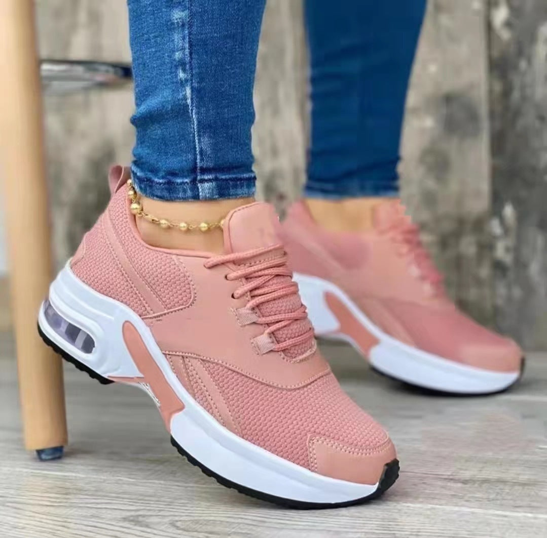 Round-Toe Lace-Up Shoes