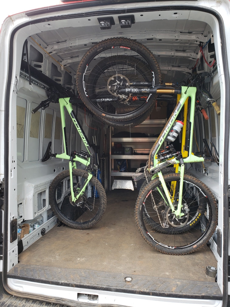L-track compatible single bike carrier