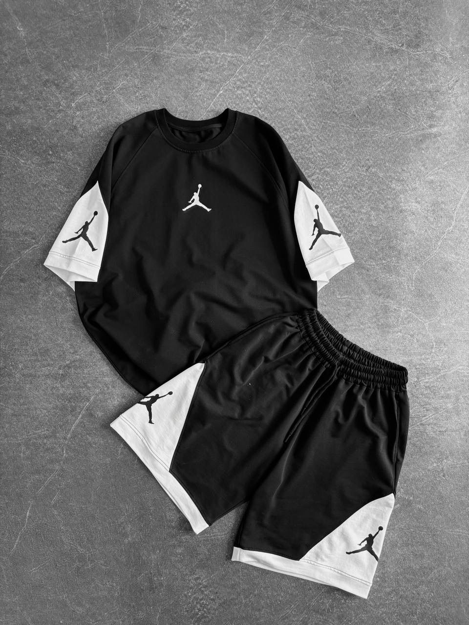 Conjunto de dos piezas Jordan en blanco y negro – Ropa deportiva casual para hombre