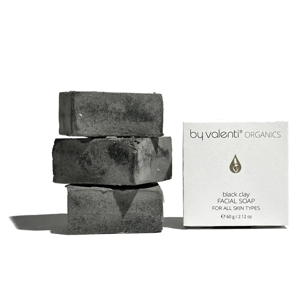 Jabón facial de arcilla negra con carbón activado + hematita + aloe vera
