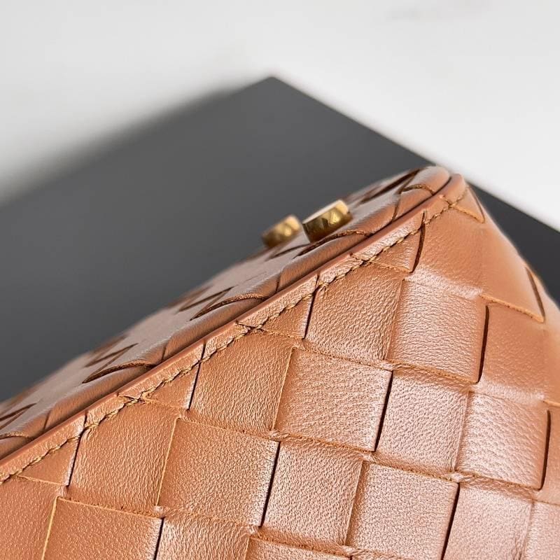 Bottega Veneta Small Vanity Case On Strap