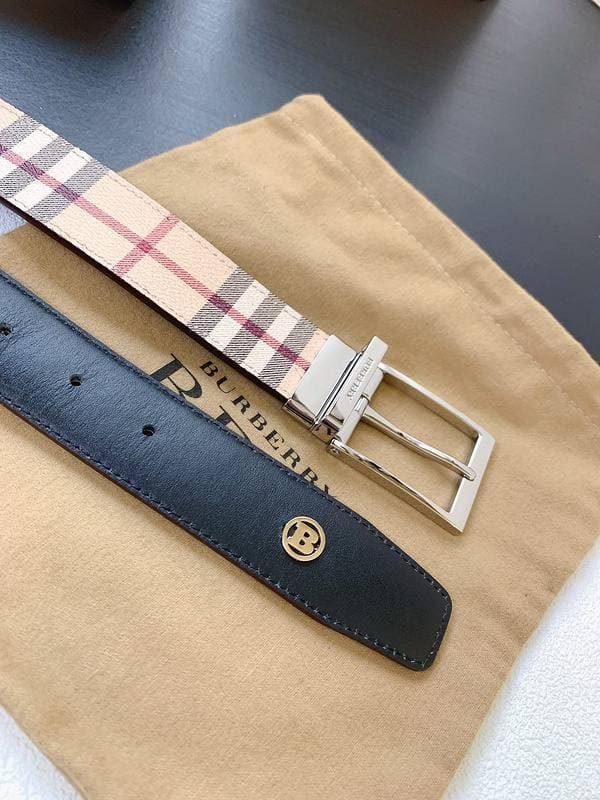 Burberry Leather Vintage Belt