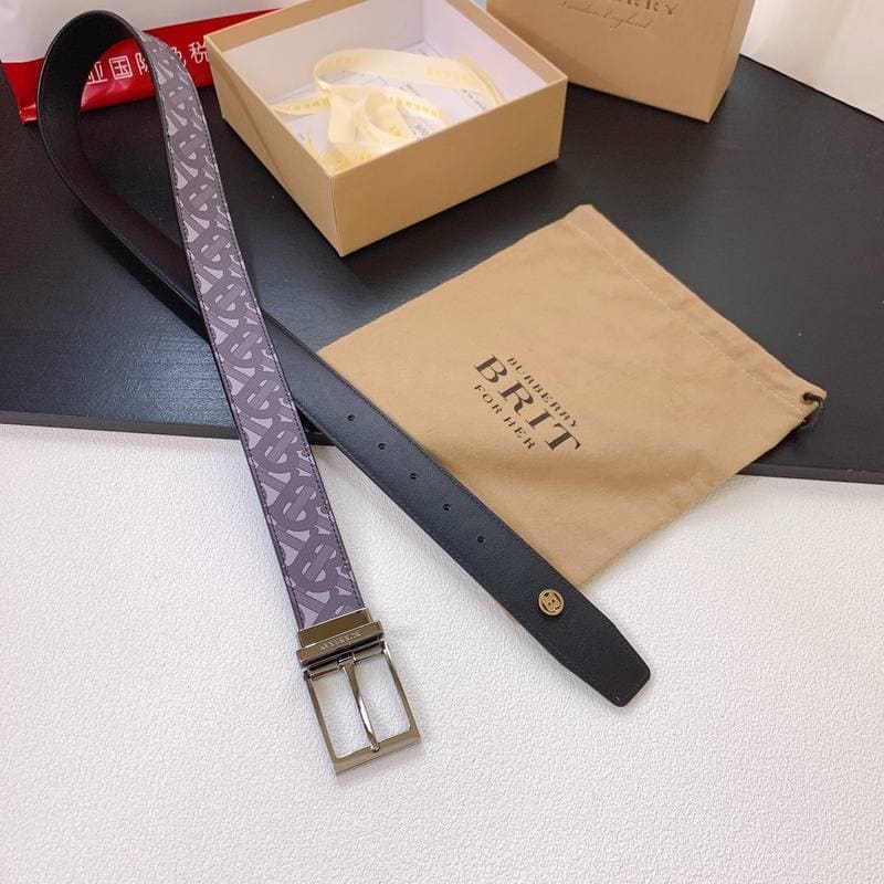 Burberry Leather Vintage Belt