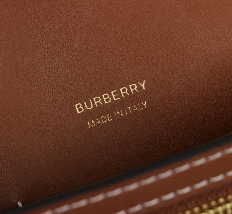 BURBERRY Valencia Tb Leather Crossbody Pouch