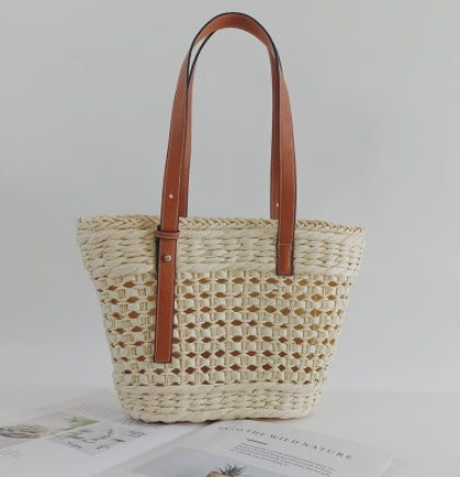 Women's Hollow Handmade Zipper Woven Travel Bag