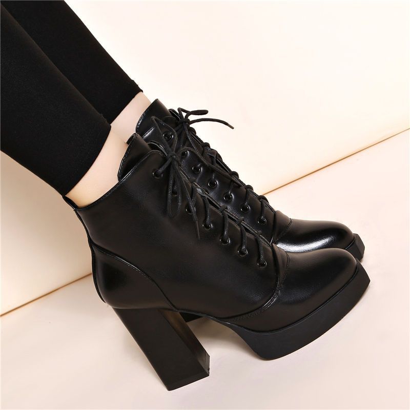 Men's British-Style Lace-Up Boots