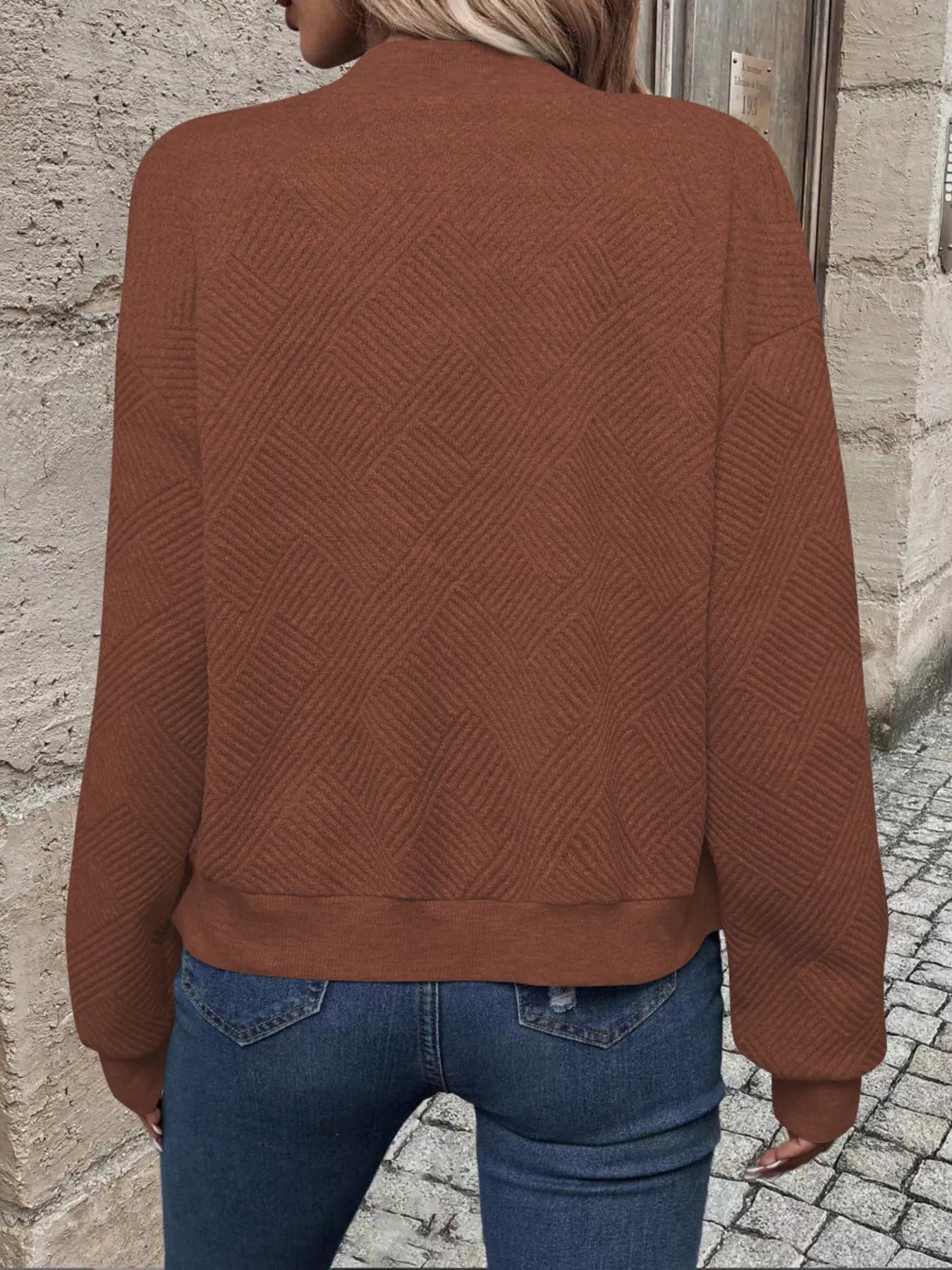 Chaqueta bomber con cremallera y textura